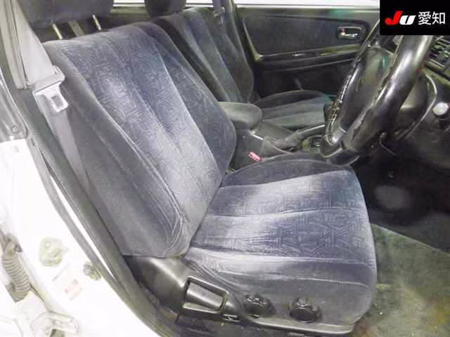 TOYOTA MARK II