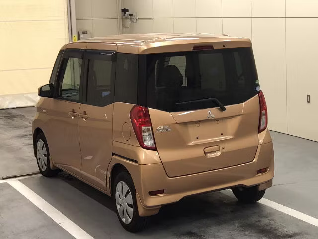 MITSUBISHI EK SPACE