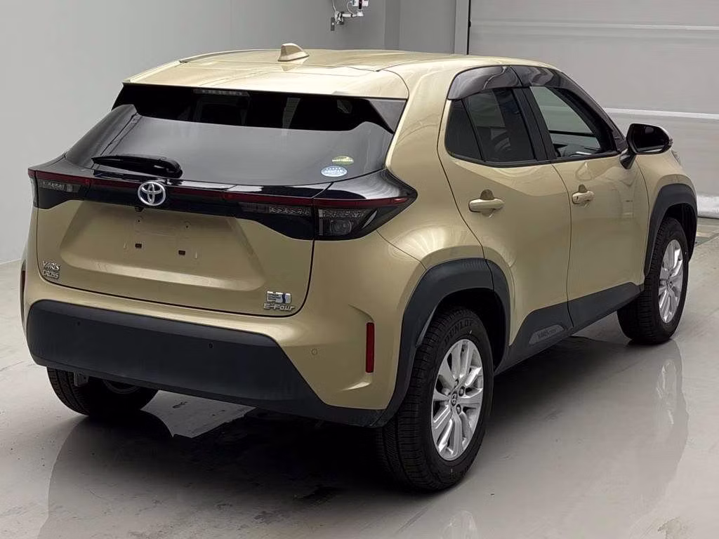 TOYOTA YARIS CROSS