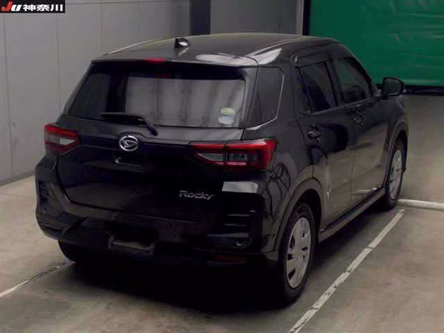 DAIHATSU ROCKY