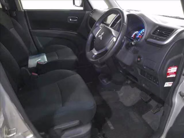 MITSUBISHI DELICA D:2