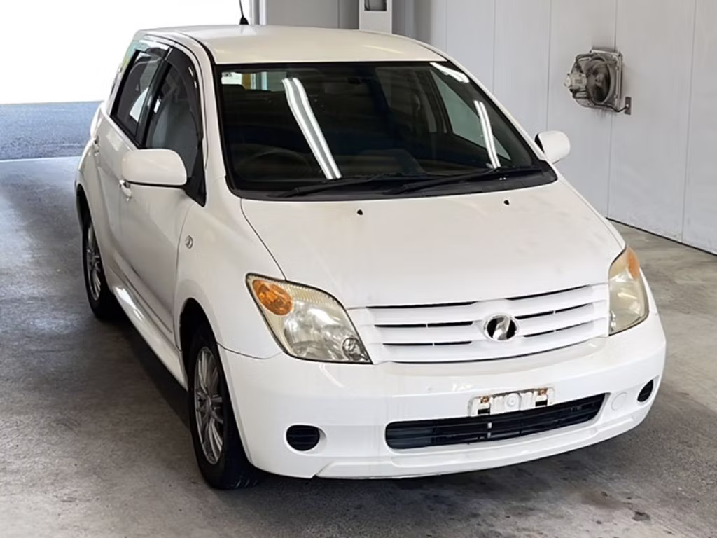 TOYOTA IST
