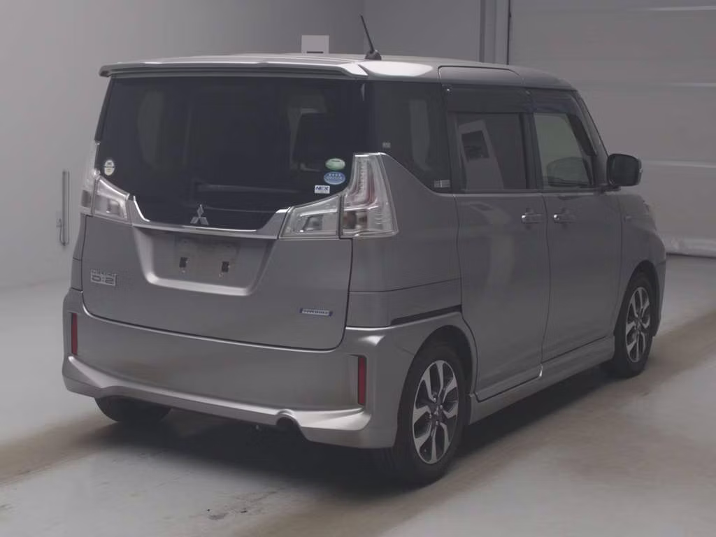 MITSUBISHI DELICA D:2