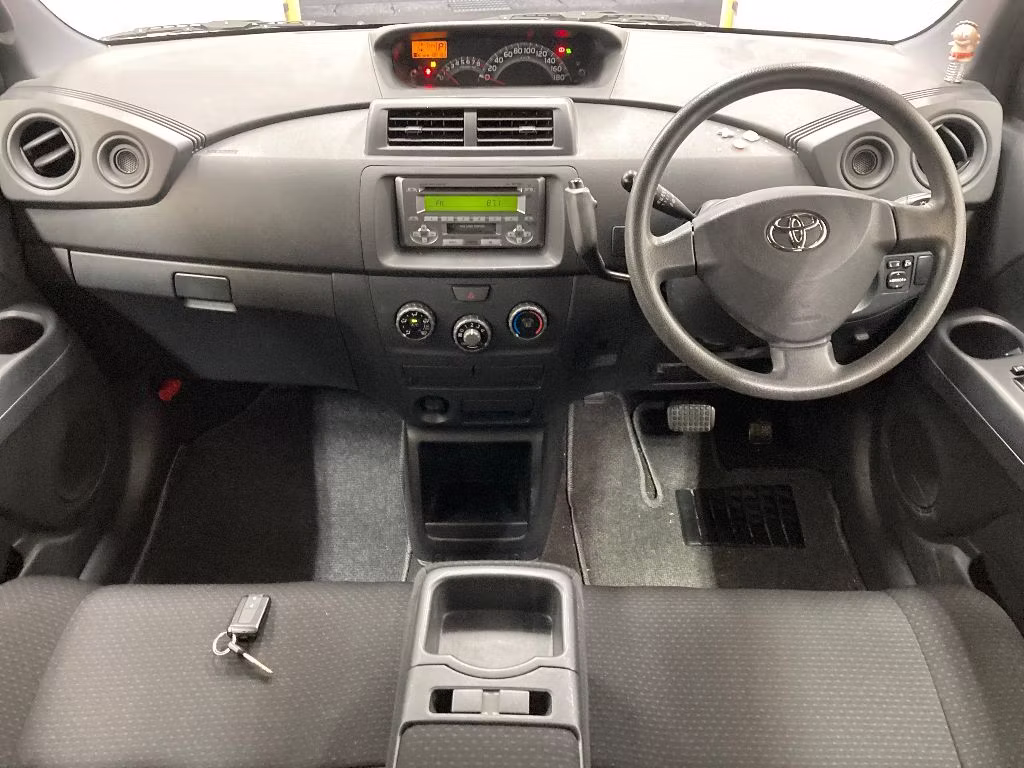 TOYOTA BB