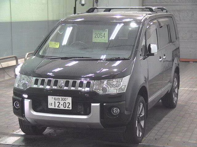MITSUBISHI DELICA D:5