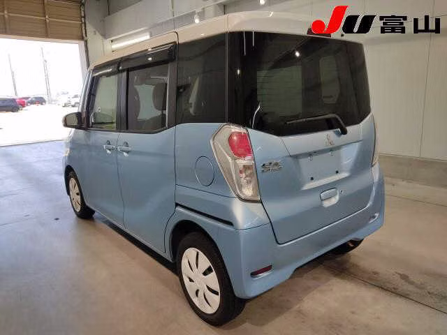 MITSUBISHI EK SPACE