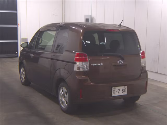 TOYOTA SPADE
