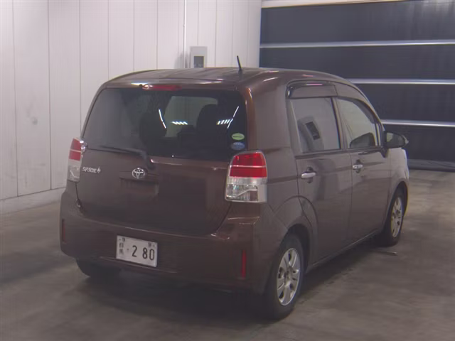 TOYOTA SPADE