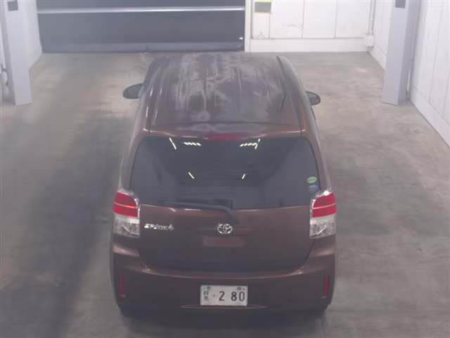 TOYOTA SPADE