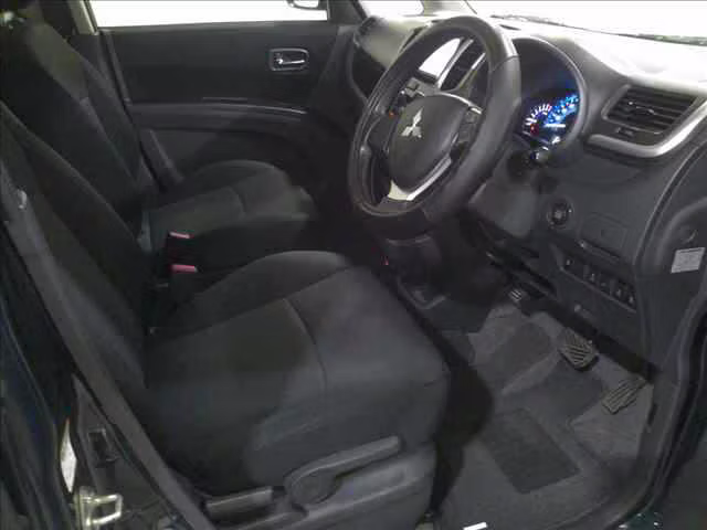 MITSUBISHI DELICA D:2