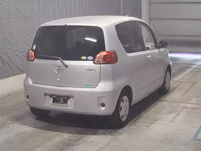 TOYOTA PORTE