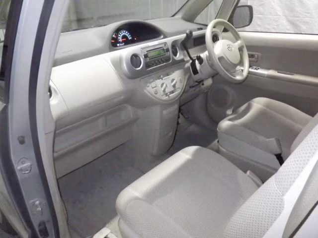 TOYOTA PORTE