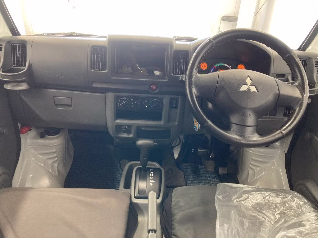 MITSUBISHI MINICAB MIEV