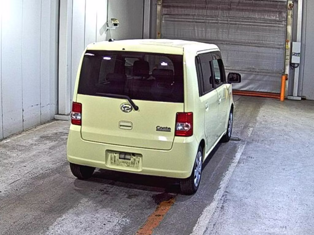 DAIHATSU MOVE CONTE