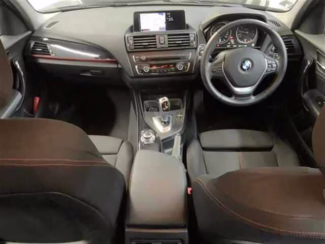 BMW 1-SERIES