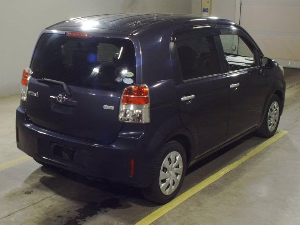 TOYOTA SPADE