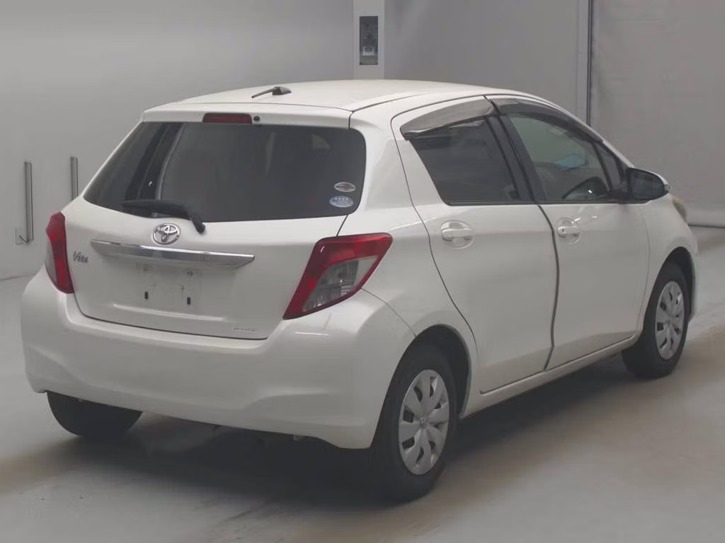 TOYOTA VITZ