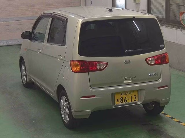 DAIHATSU MAX
