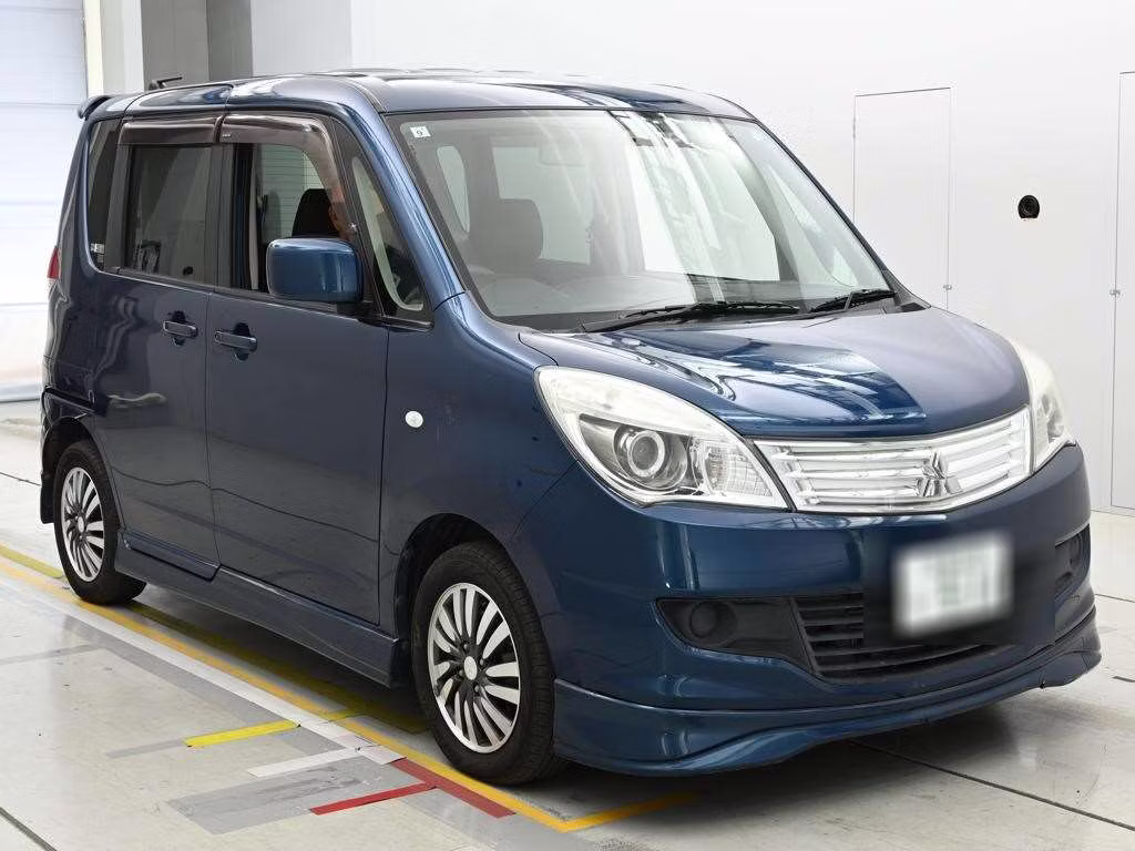 MITSUBISHI DELICA D:2