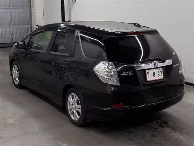 HONDA FIT SHUTTLE