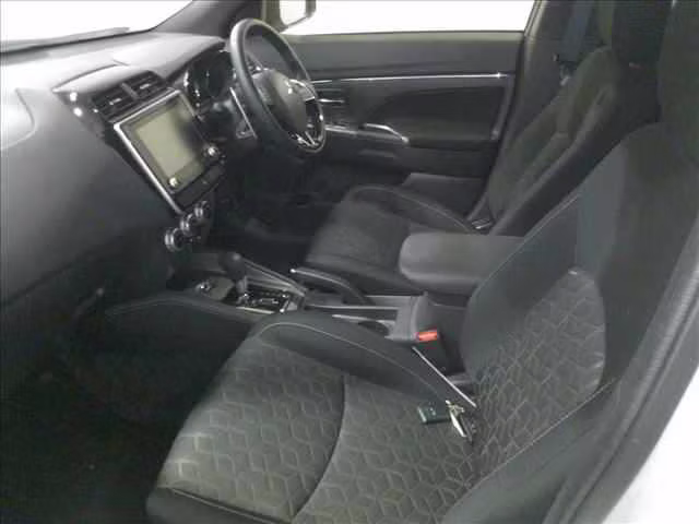 MITSUBISHI RVR