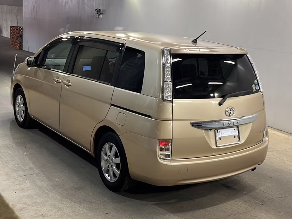 TOYOTA ISIS