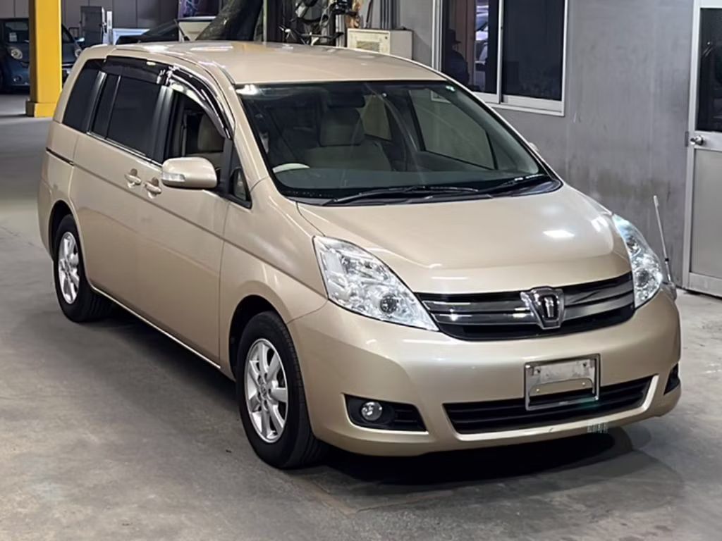 TOYOTA ISIS