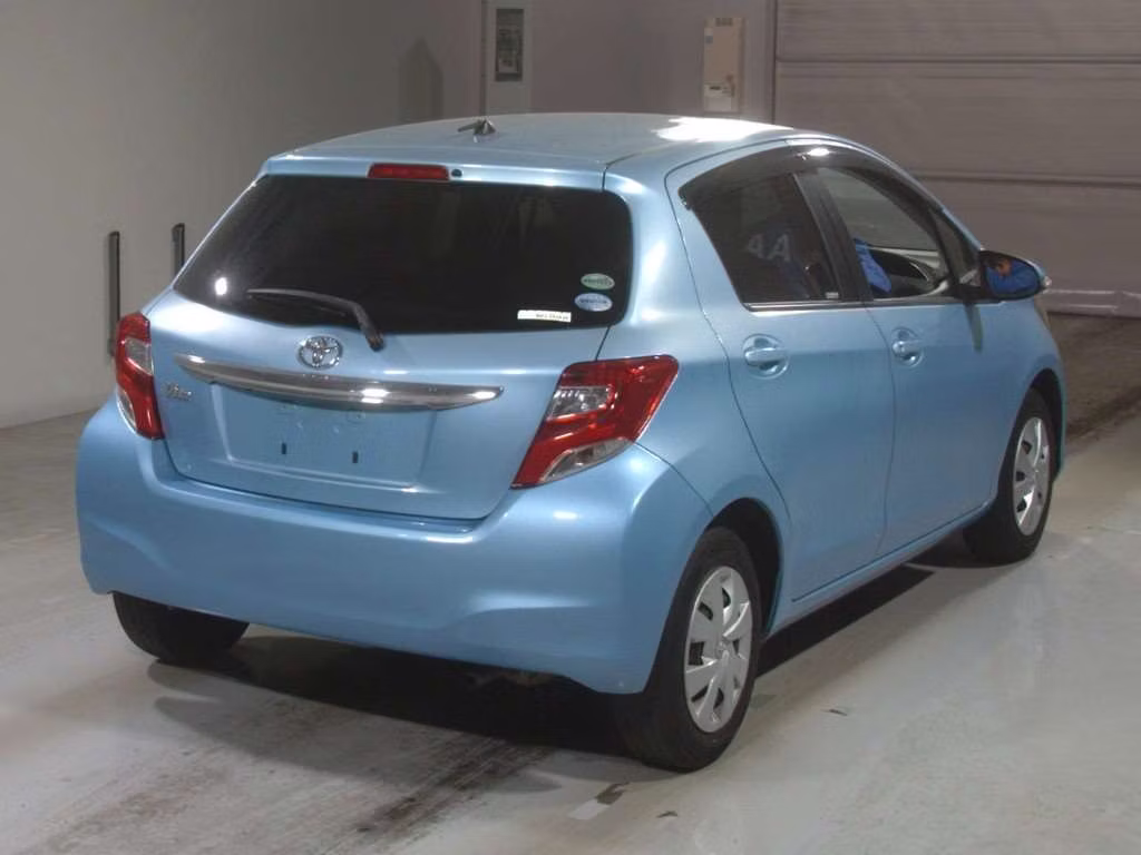 TOYOTA VITZ
