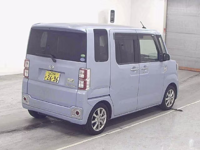 DAIHATSU WAKE
