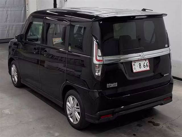 MITSUBISHI DELICA D:2