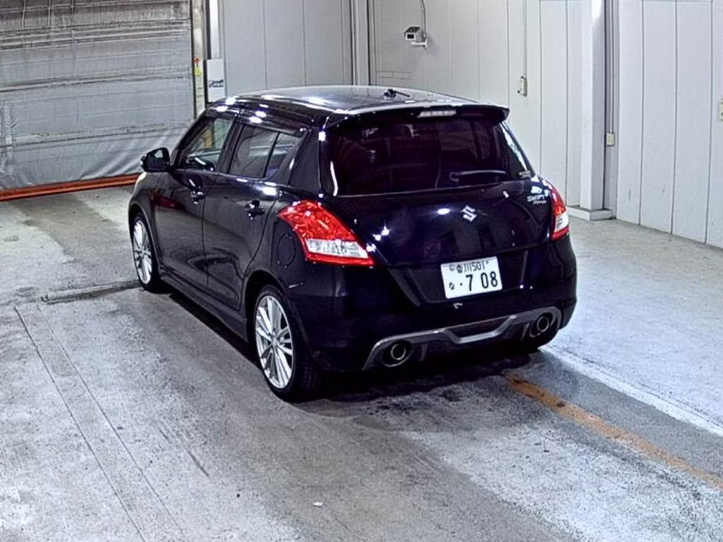 SUZUKI SWIFT
