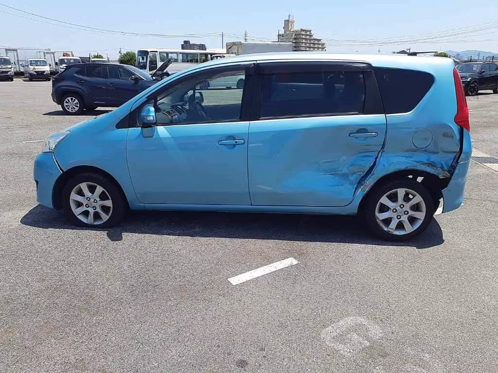 TOYOTA PASSO SETTE
