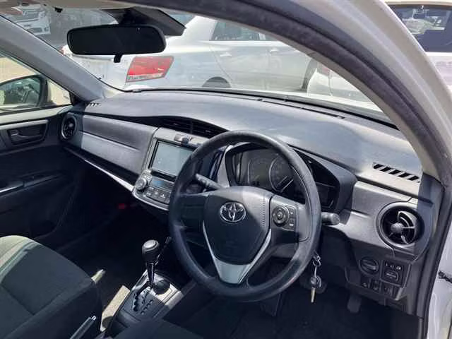 TOYOTA COROLLA AXIO