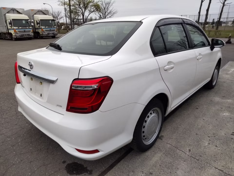 TOYOTA COROLLA AXIO