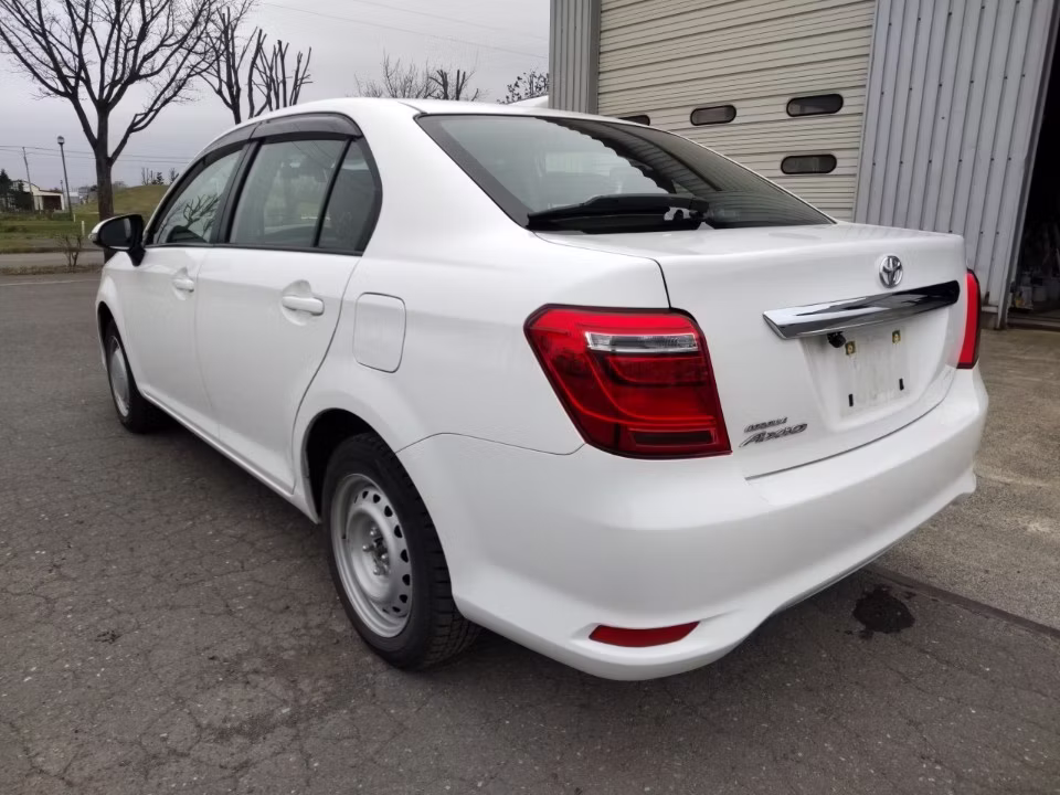 TOYOTA COROLLA AXIO