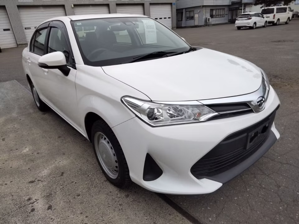 TOYOTA COROLLA AXIO