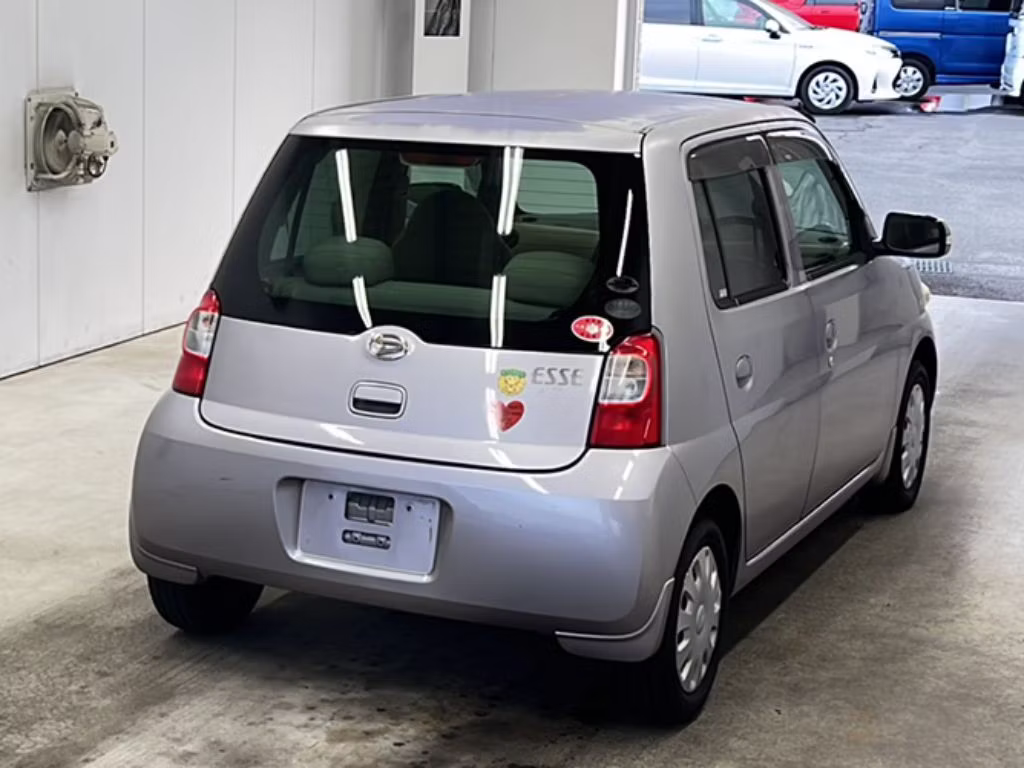 DAIHATSU ESSE
