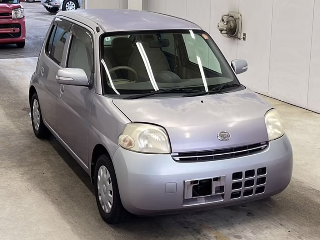 DAIHATSU ESSE
