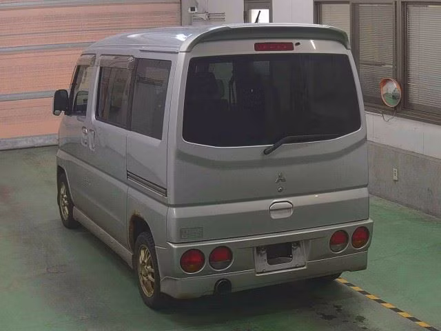 MITSUBISHI TOWN BOX