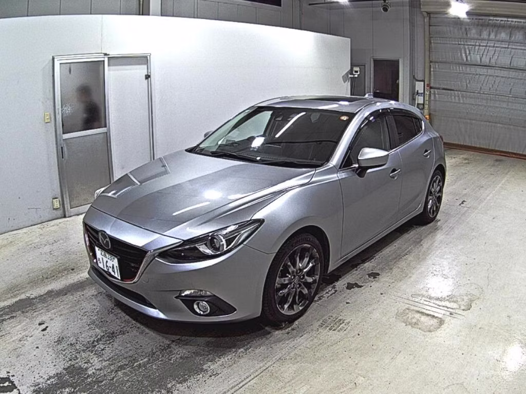MAZDA AXELA
