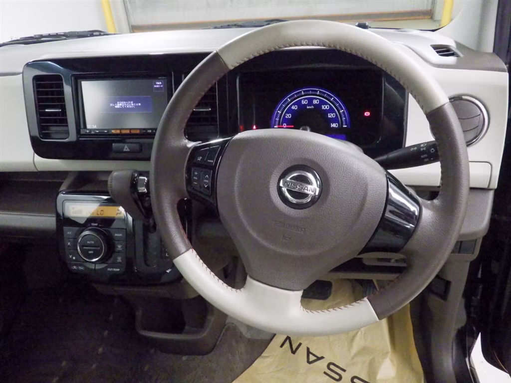 NISSAN MOCO