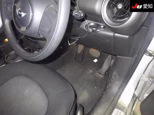 MINI CROSSOVER