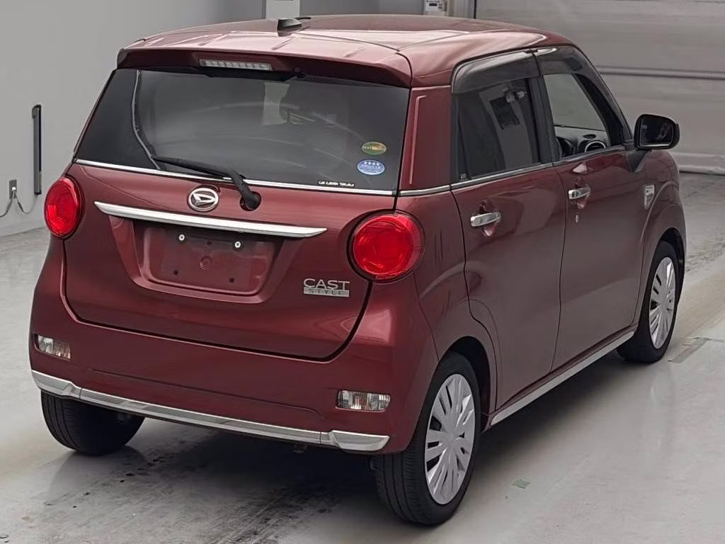 DAIHATSU CAST