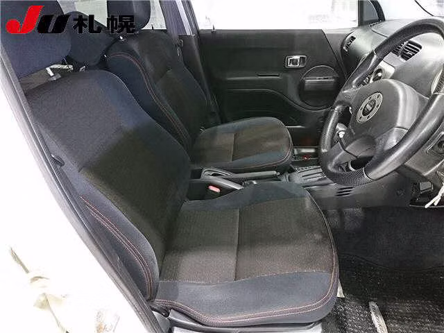 DAIHATSU TERIOS KID