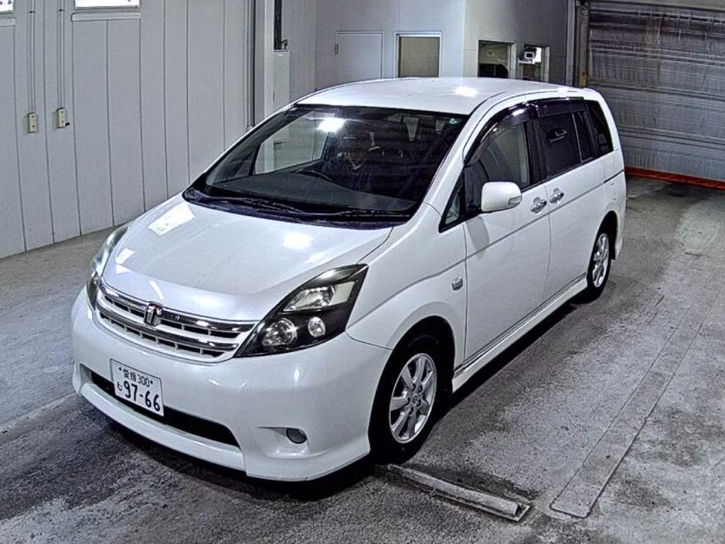 TOYOTA ISIS