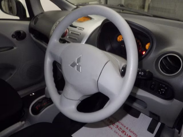 MITSUBISHI I