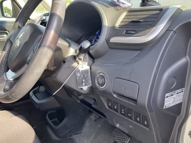 MITSUBISHI DELICA D:2
