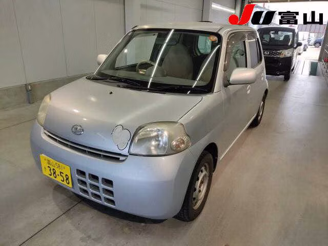 DAIHATSU ESSE