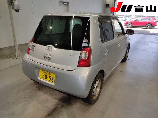 DAIHATSU ESSE