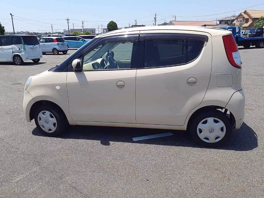 NISSAN MOCO